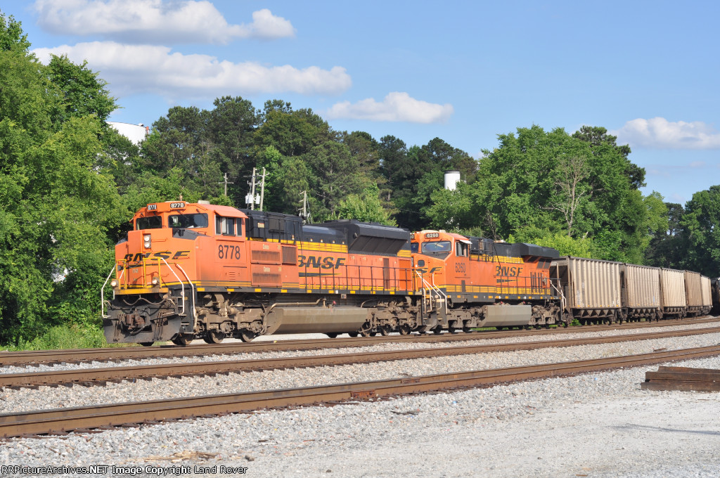 BNSF 8778 North